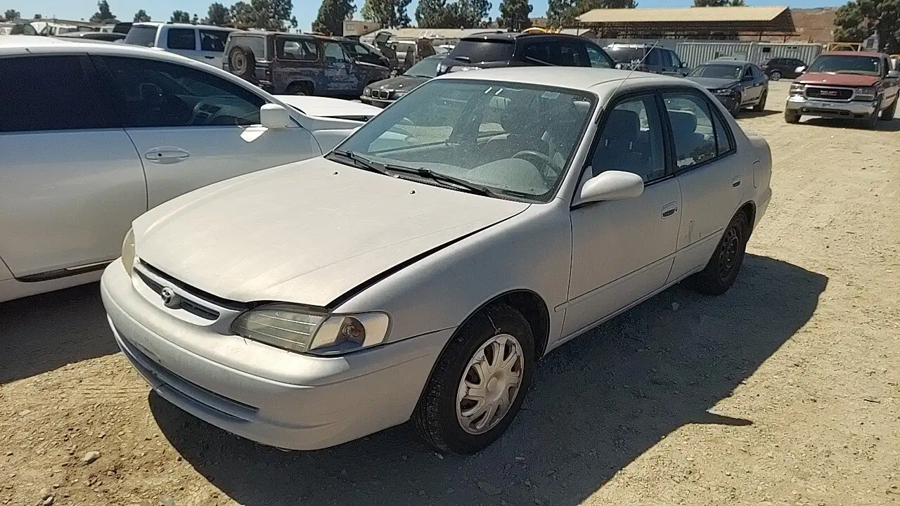 Photo of 2000 Toyota Corolla