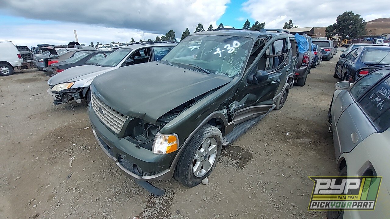 Photo of 2004 Ford Explorer