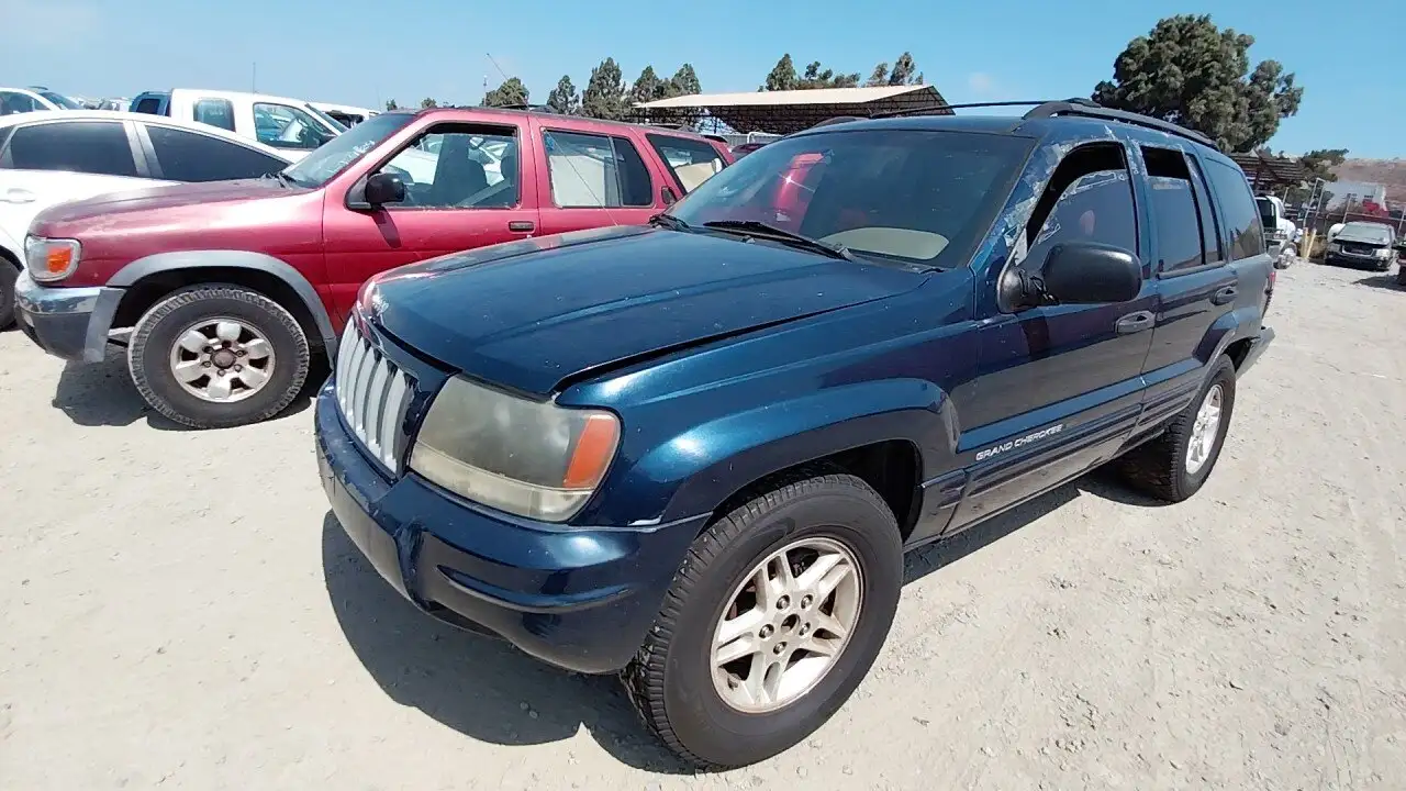 Photo of 2004 Jeep Grand Cherokee