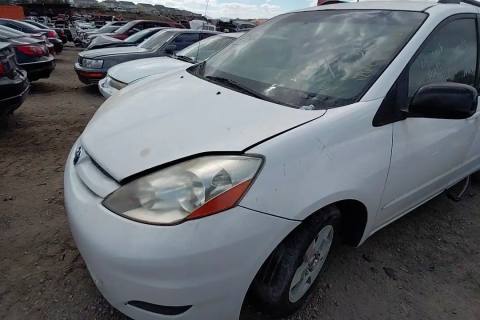 Photo of 2008 Toyota Sienna