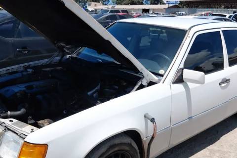 Photo of 1993 Mercedes-Benz 300E