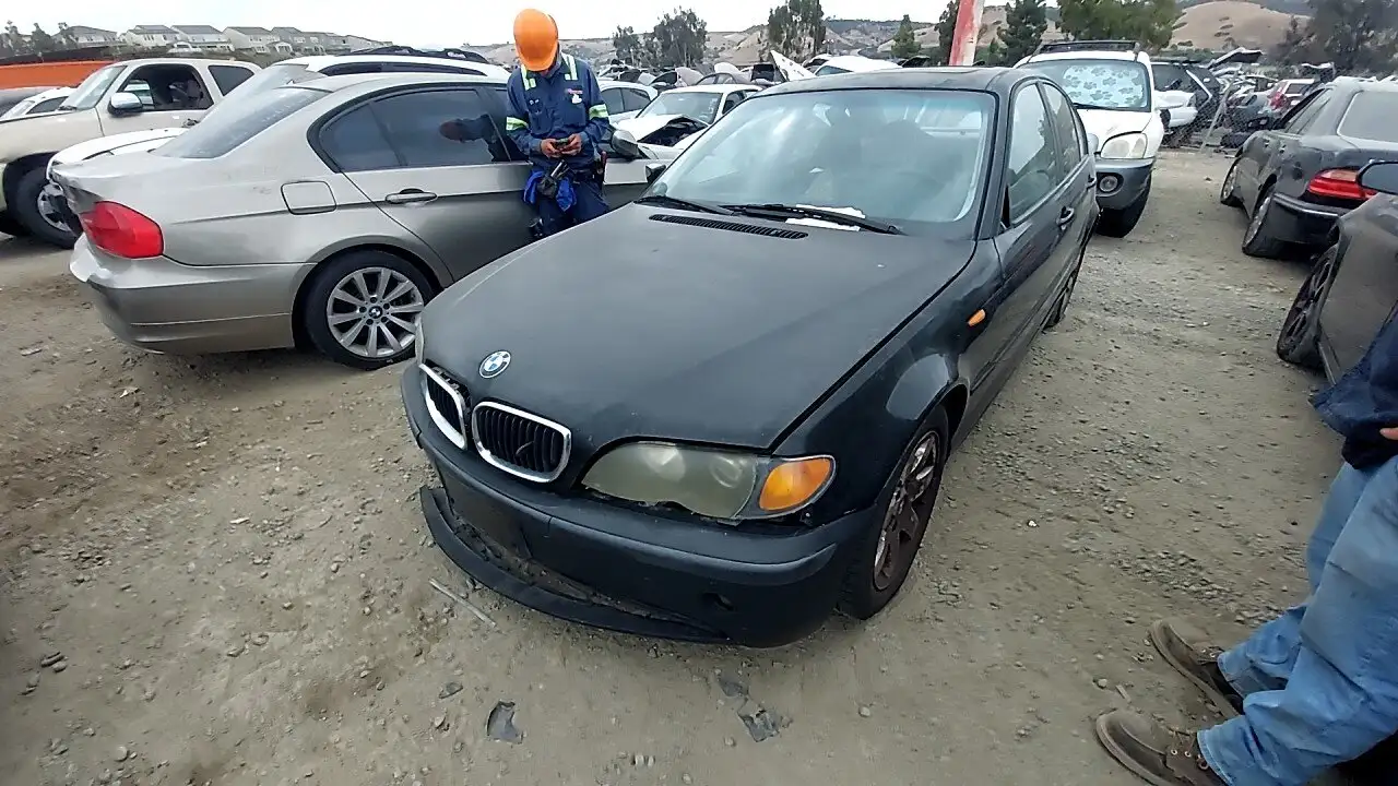 Photo of 2002 Bmw 325I