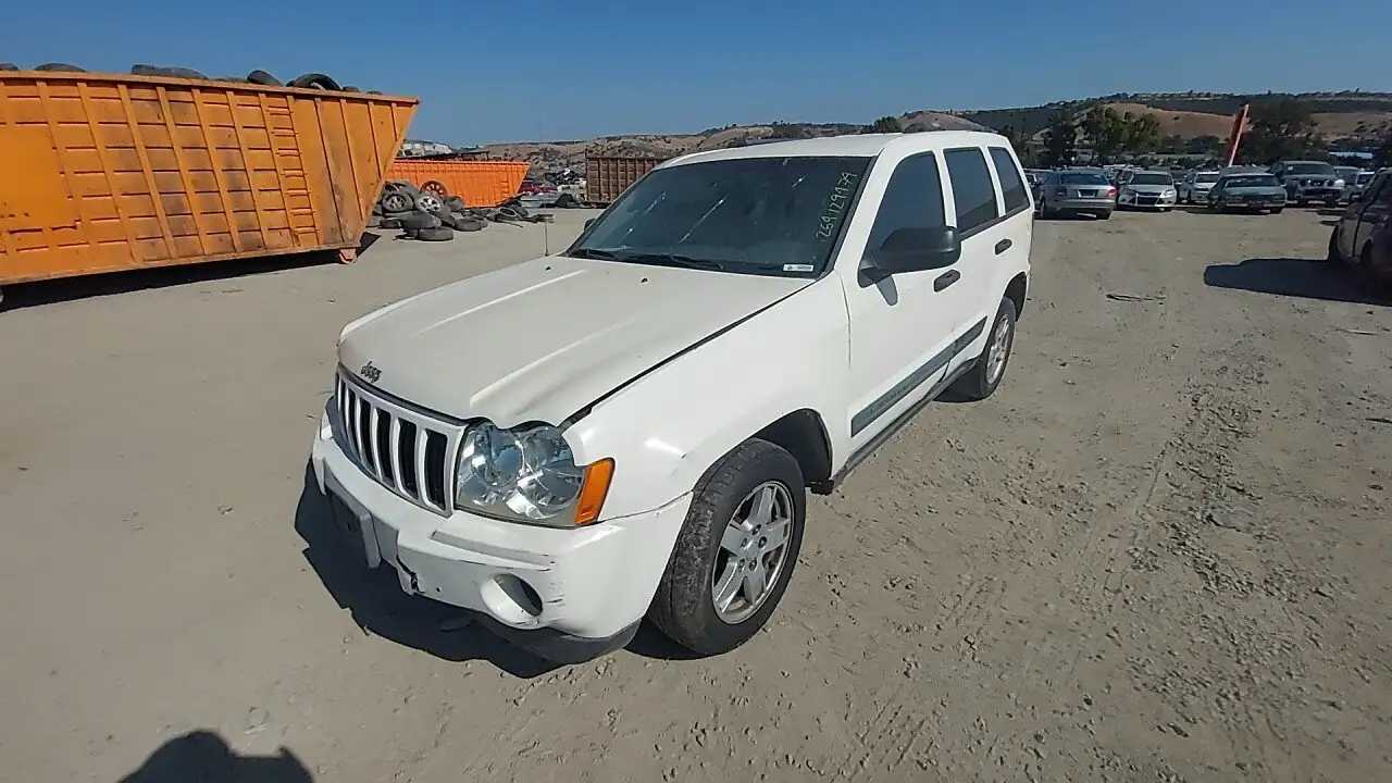Photo of 2005 Jeep Grand Cherokee