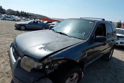 Photo of 2004 Ford Escape