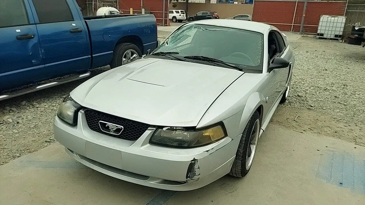 Photo of 2004 Ford Mustang