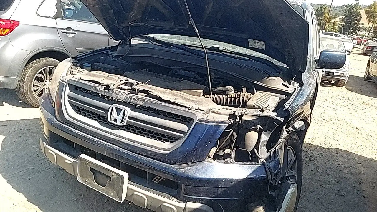 Photo of 2004 Honda Pilot