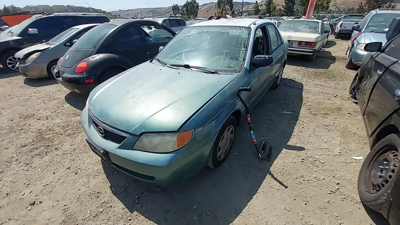 Photo of 2001 Mazda Protege