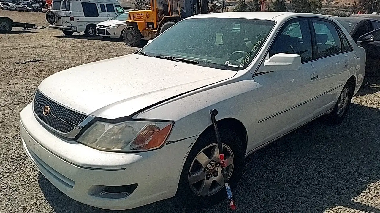 Photo of 2000 Toyota Avalon
