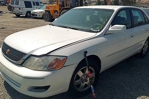 Photo of 2000 Toyota Avalon