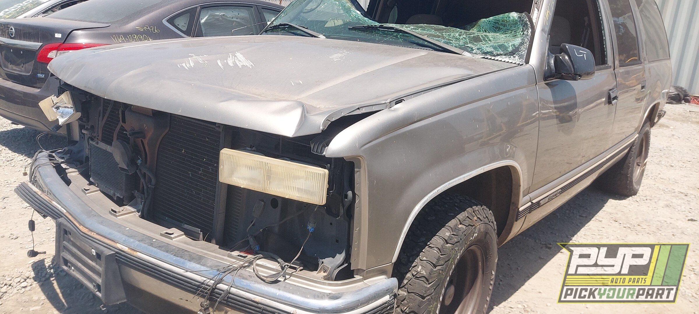 Photo of 1999 Gmc C1500 Suburban