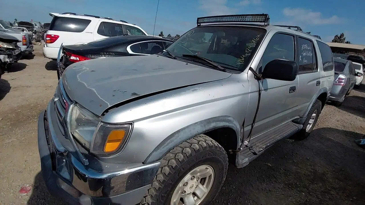 Photo of 2000 Toyota 4Runner
