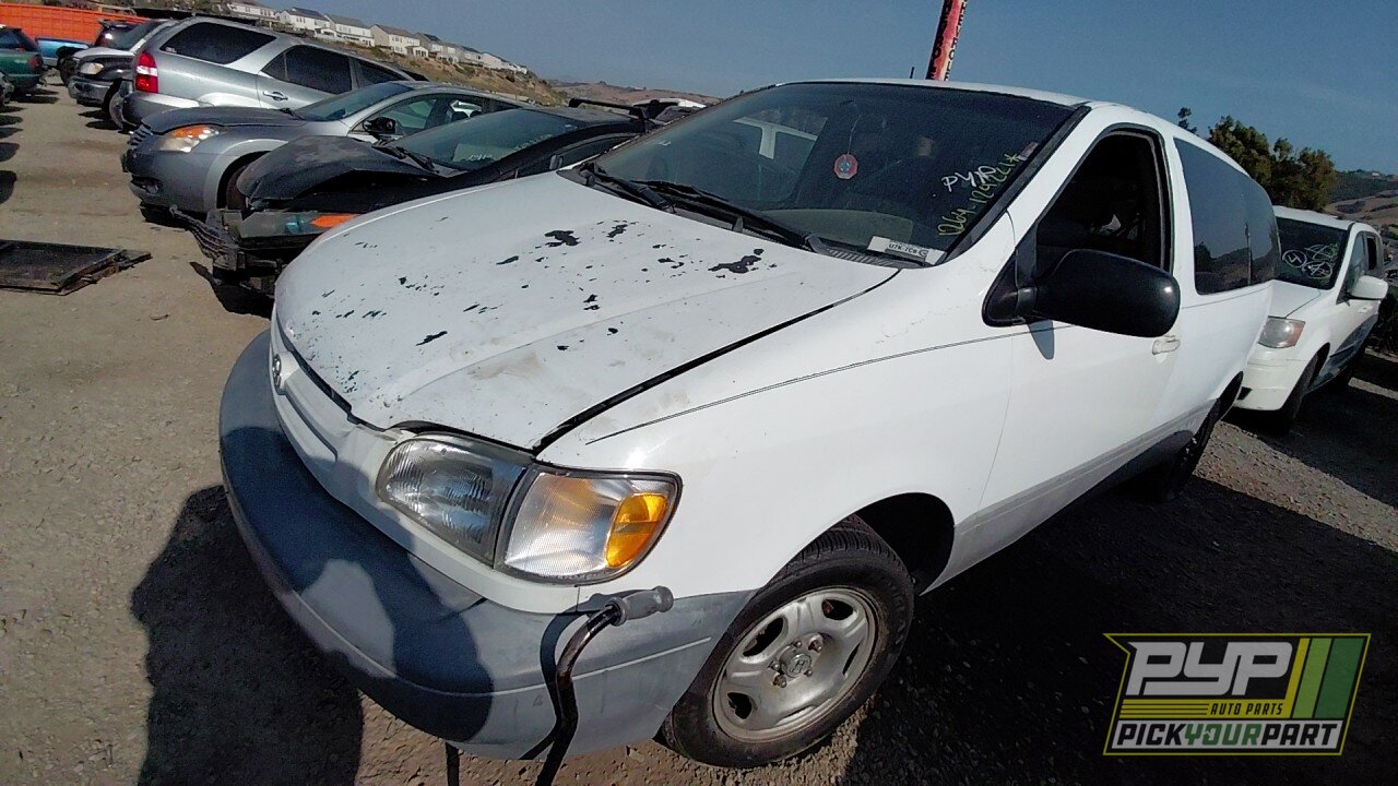 Photo of 2000 Toyota Sienna