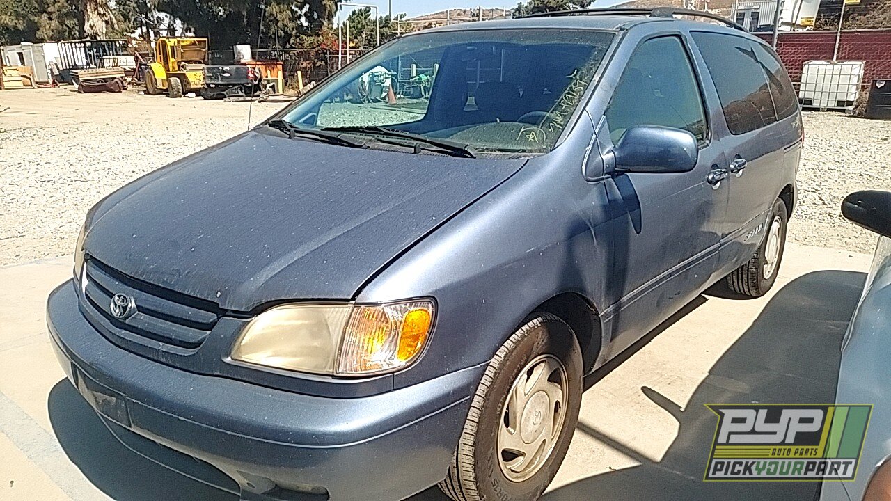 Photo of 2000 Toyota Sienna