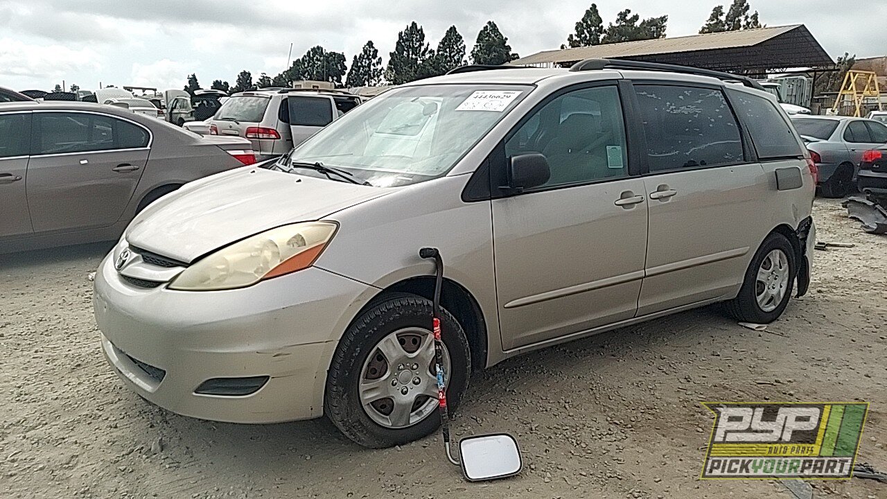 Photo of 2006 Toyota Sienna