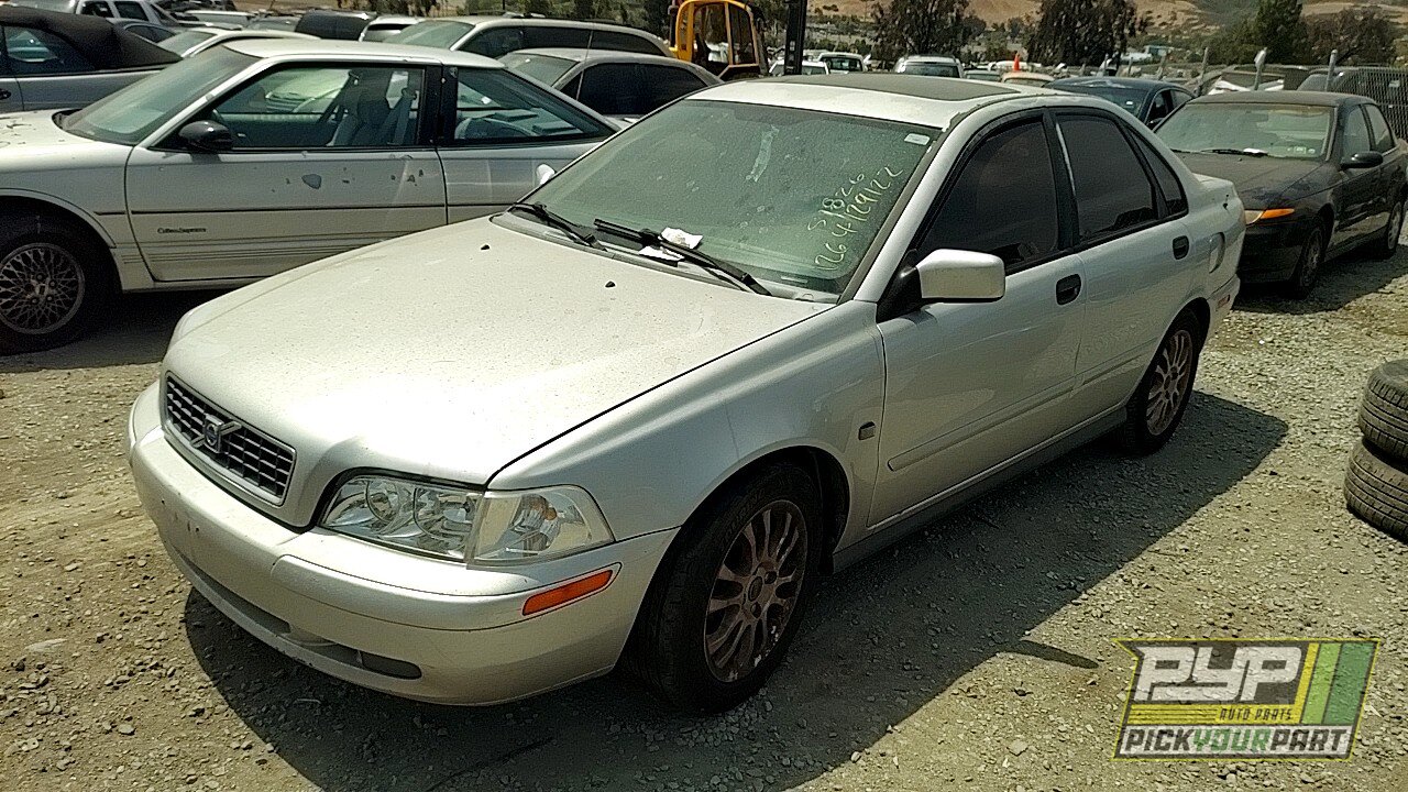 Photo of 2004 Volvo S40