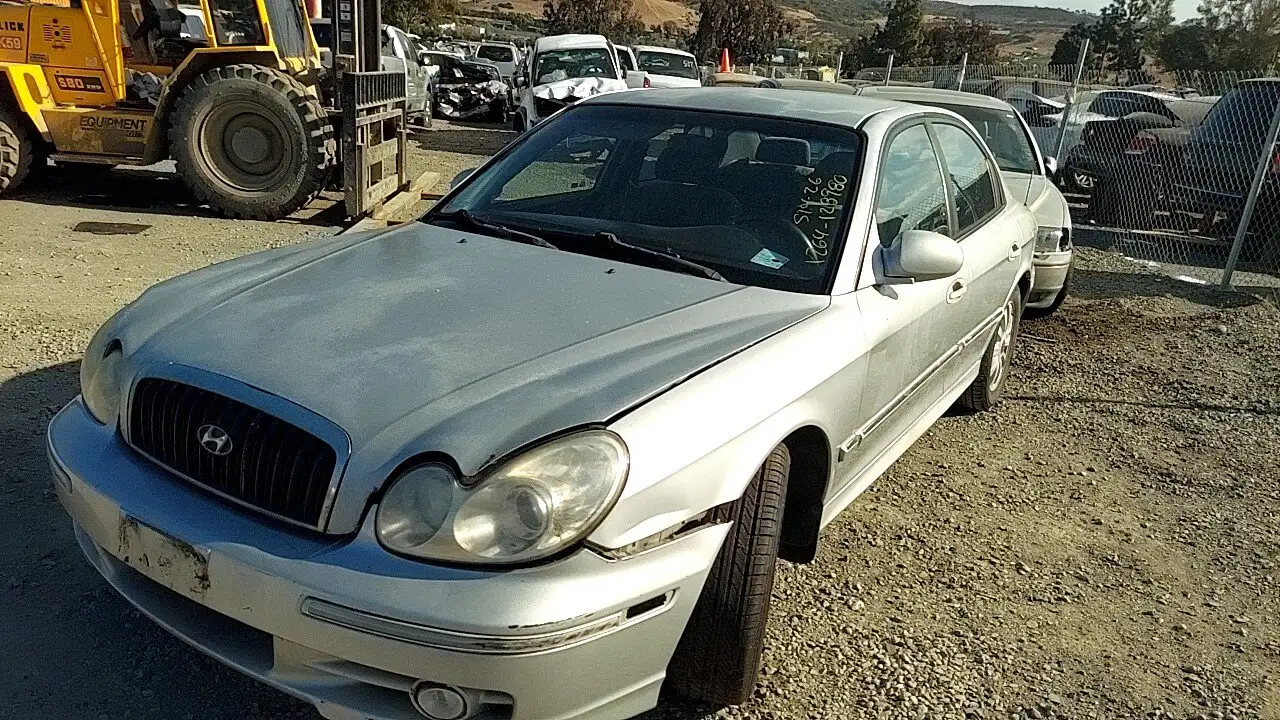 Photo of 2004 Hyundai Sonata