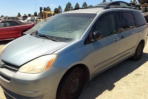 Photo of 2005 Toyota Sienna