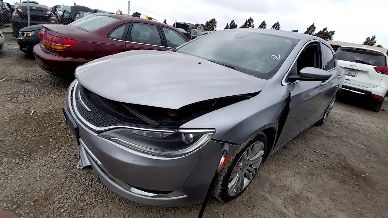 Photo of 2015 Chrysler 200
