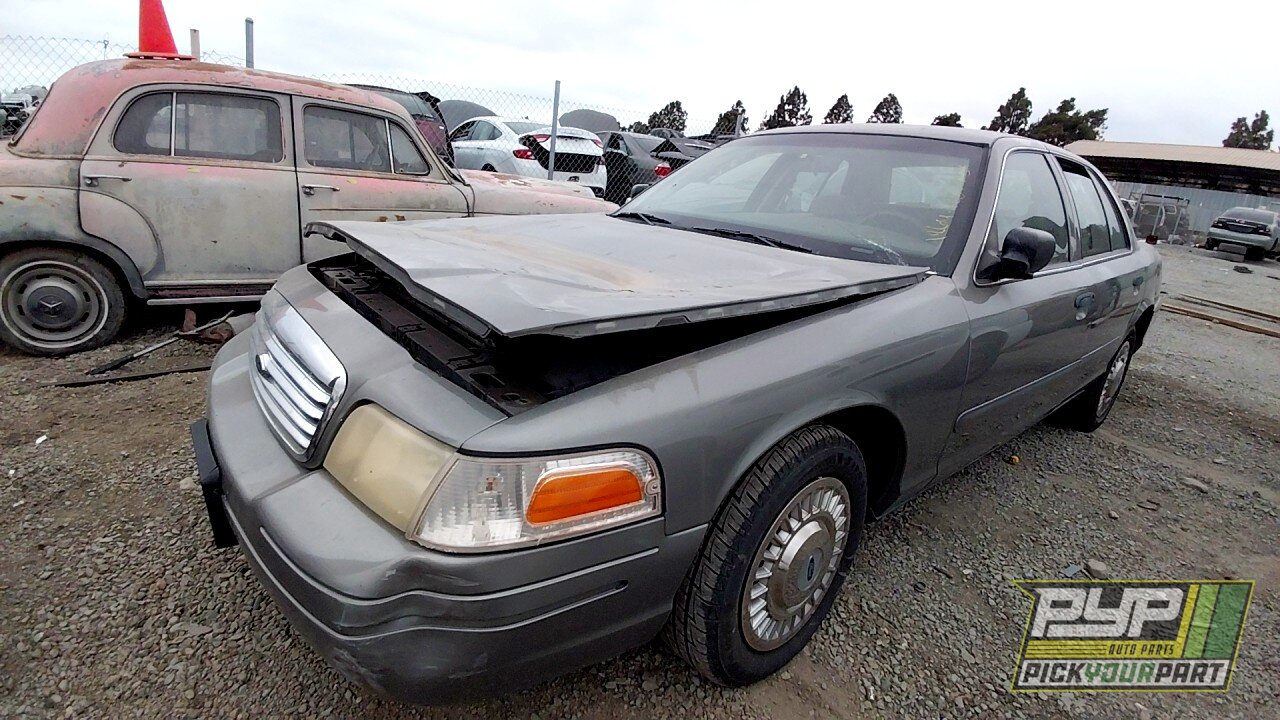 Photo of 2001 Ford Crown Victoria