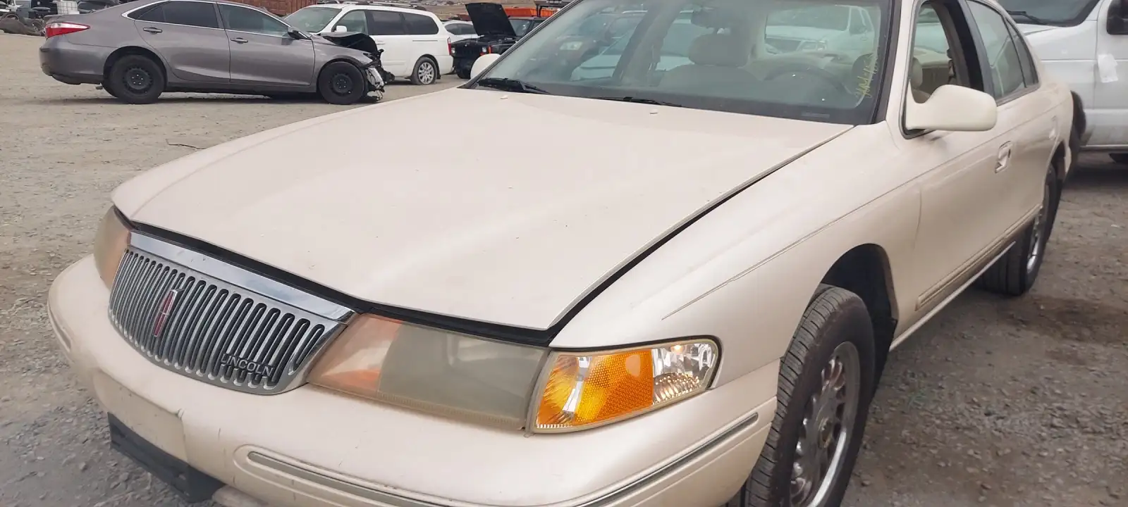 Photo of 1995 Lincoln Continental