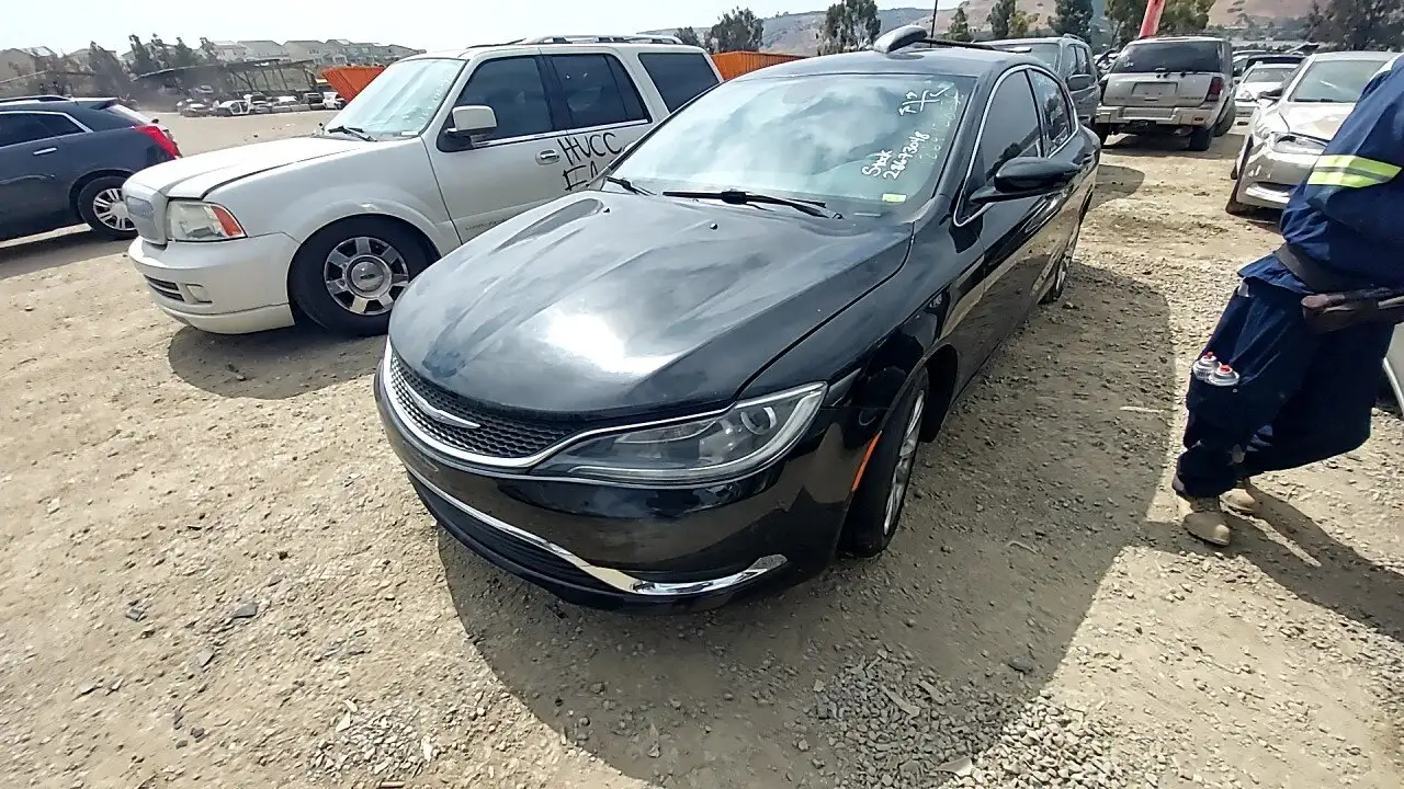 Photo of 2015 Chrysler 200