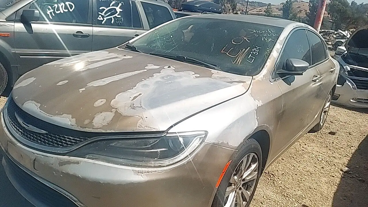 Photo of 2015 Chrysler 200