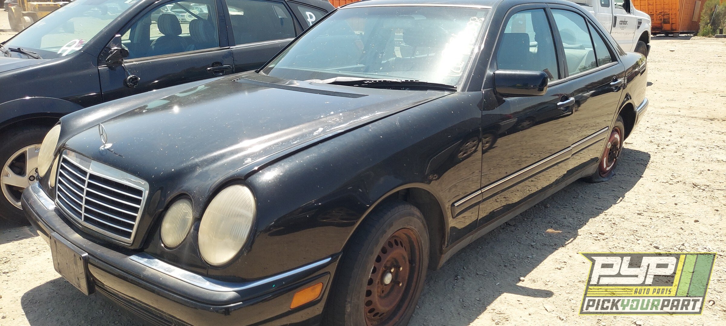 Photo of 1999 Mercedes-Benz E320