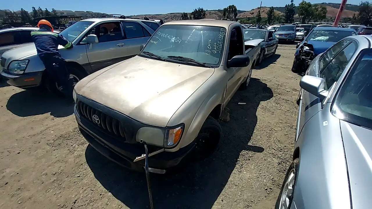 Photo of 2001 Toyota Tacoma