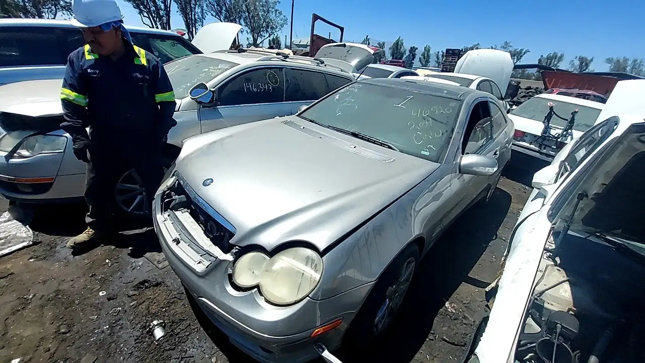 Photo of 2004 Mercedes-Benz C230
