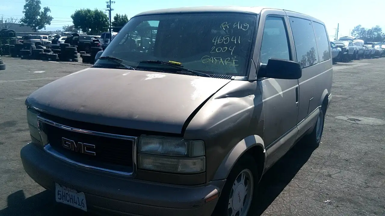 Photo of 2004 Gmc Safari