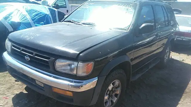 Photo of 1998 Nissan Pathfinder