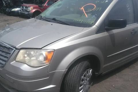 Photo of 2008 Chrysler Town & Country