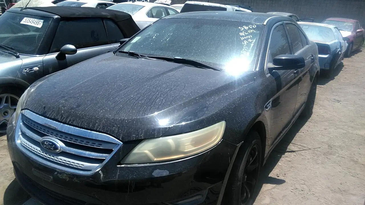 Photo of 2010 Ford Taurus