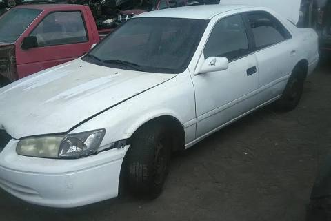 Photo of 2000 Toyota Camry