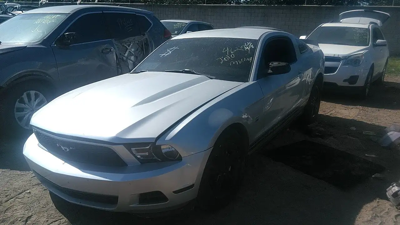 Photo of 2010 Ford Mustang