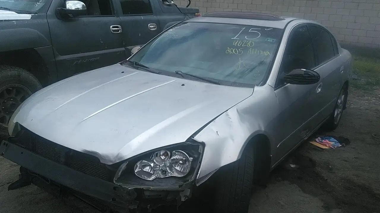 Photo of 2005 Nissan Altima