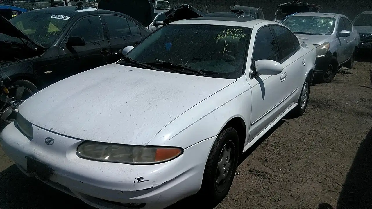 Photo of 2000 Oldsmobile Alero