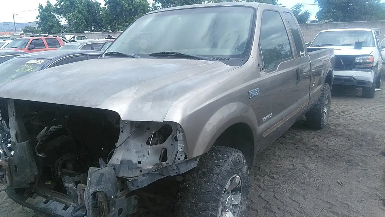 Photo of 2003 Ford F-350 Super Duty