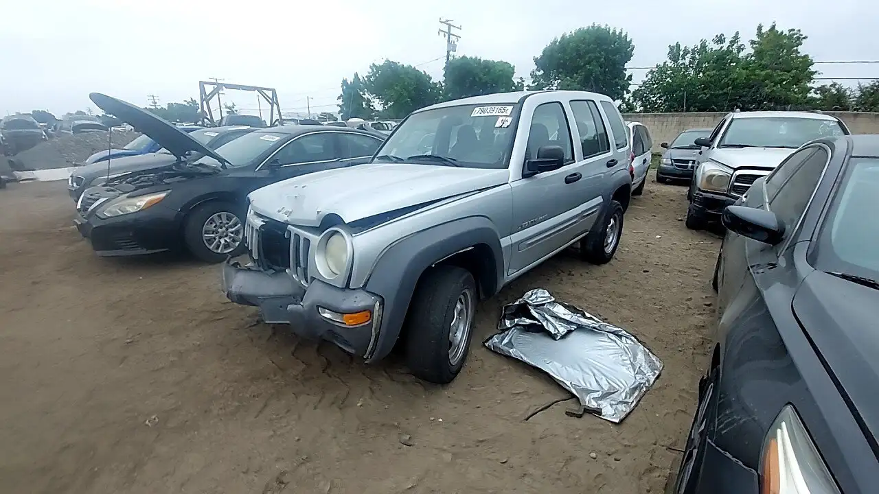 Photo of 2002 Jeep Liberty