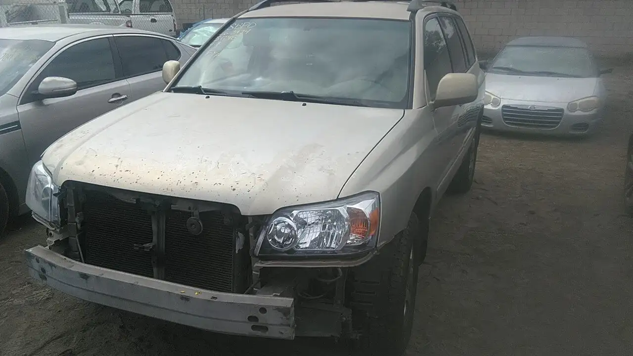 Photo of 2004 Toyota Highlander