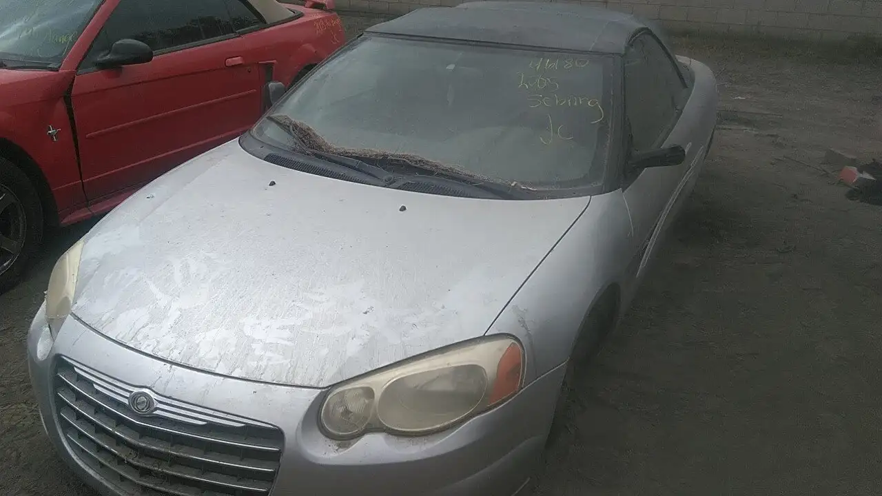 Photo of 2005 Chrysler Sebring