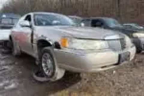 Photo of 2000 Lincoln Town Car