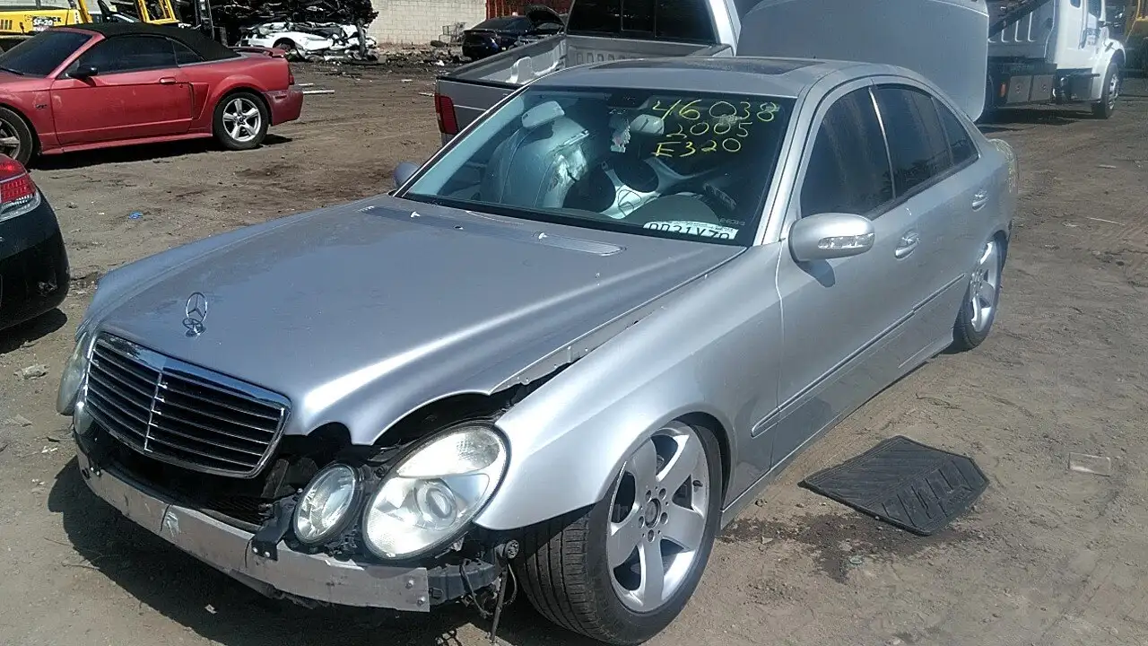 Photo of 2005 Mercedes-Benz E320
