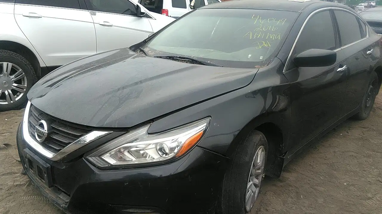 Photo of 2016 Nissan Altima