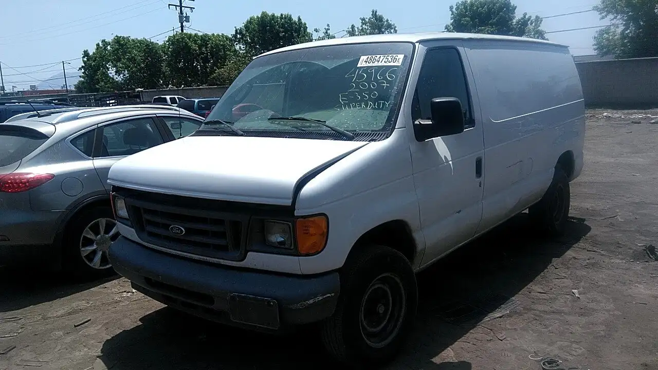 Photo of 2007 Ford E-350 Super Duty