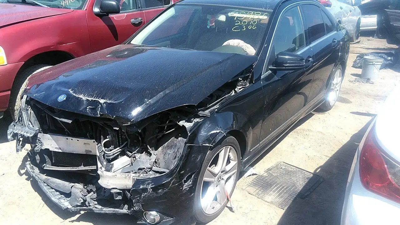 Photo of 2010 Mercedes-Benz C300