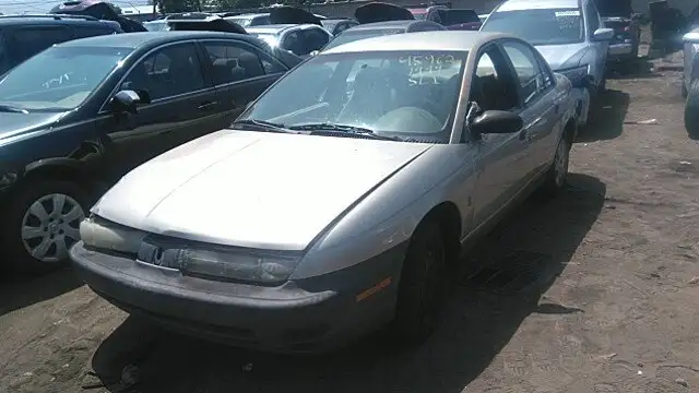 Photo of 1999 Saturn Sl1