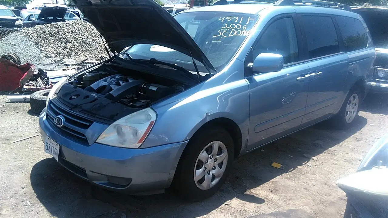 Photo of 2006 Kia Sedona