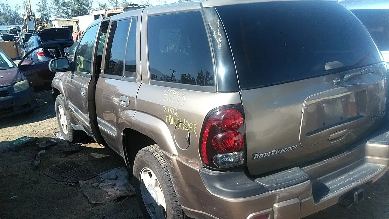Photo of 2002 Chevrolet Trailblazer