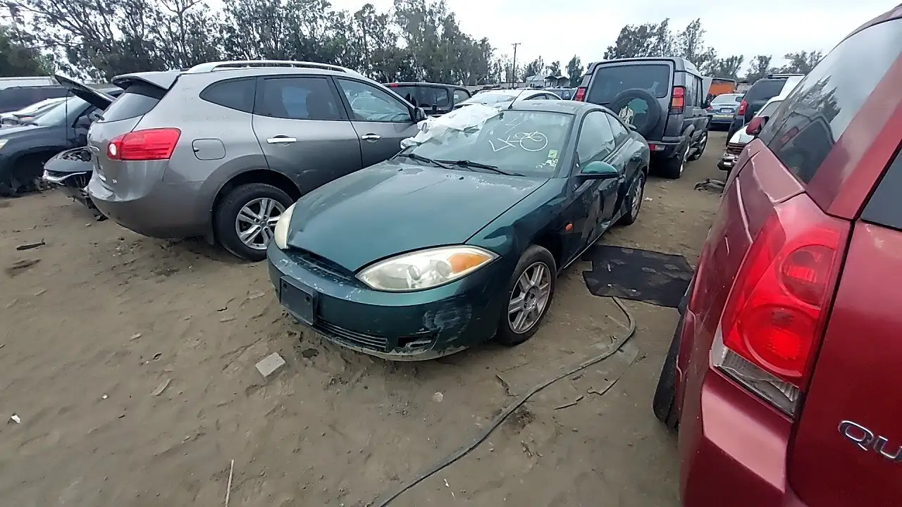 Photo of 2001 Mercury Cougar